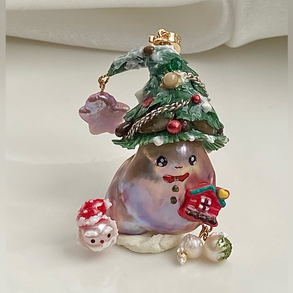 P200-EXCLUSIVE Christmas Tree Hat, Dangling Santa And Star Flameball Pendant
